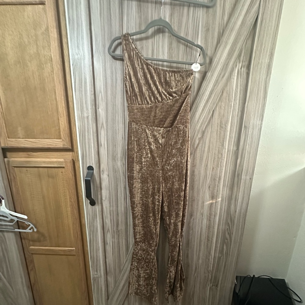 One-Shoulder Velvet Jumpsuit